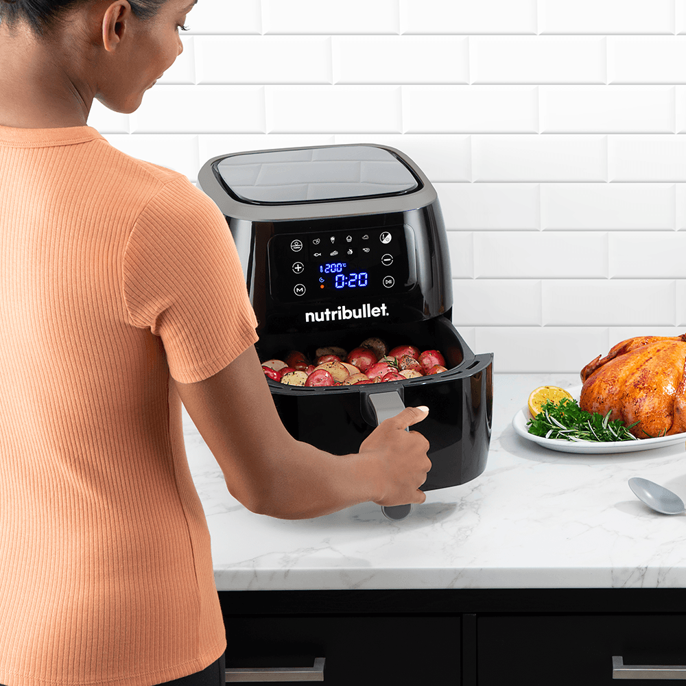 Fritadeira Sem Óleo Airfryer Digital Nutribullet 7L Xxl 1700W Com Tecnologia 360° Ultra (127v) Outlet